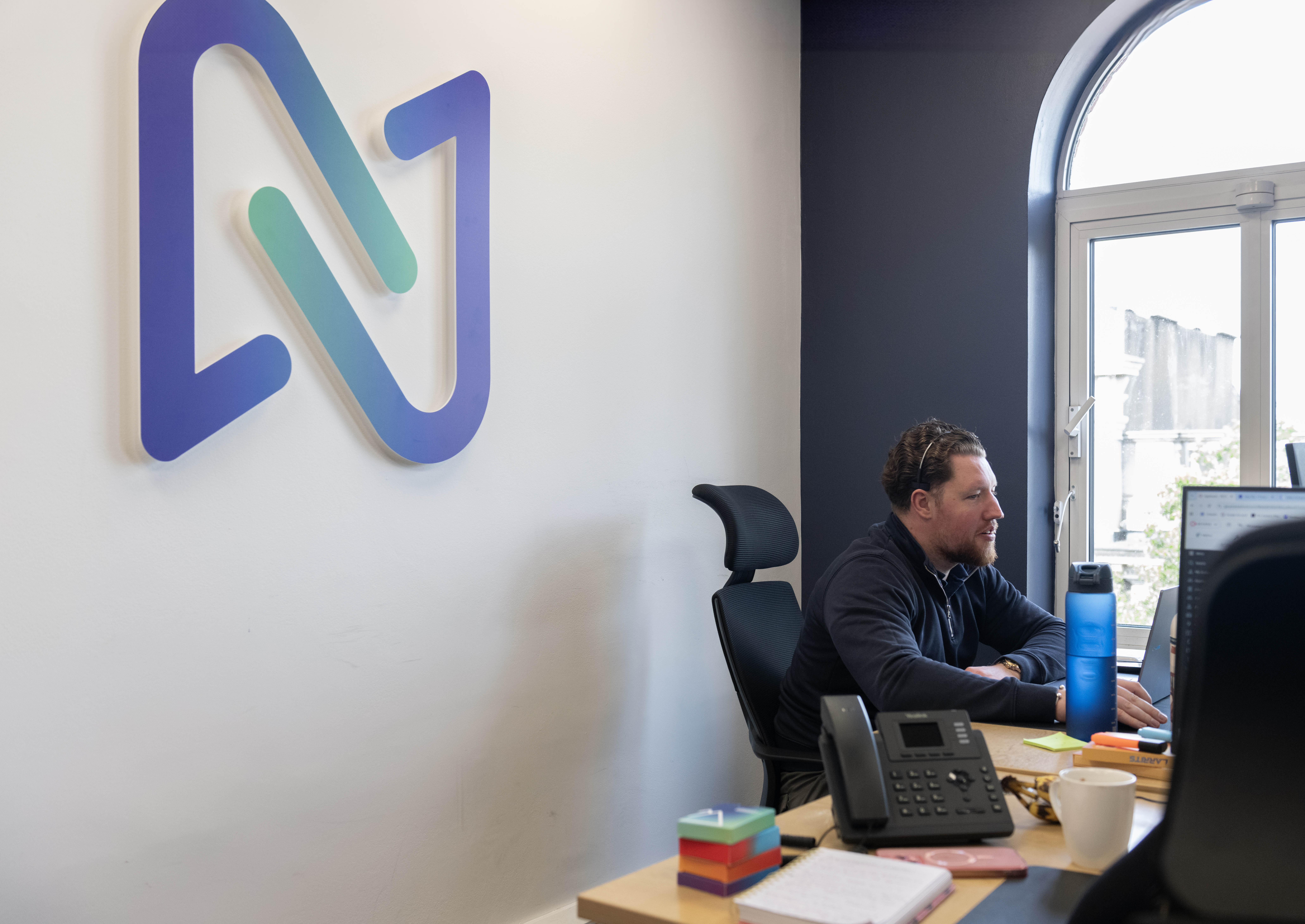 MB desk